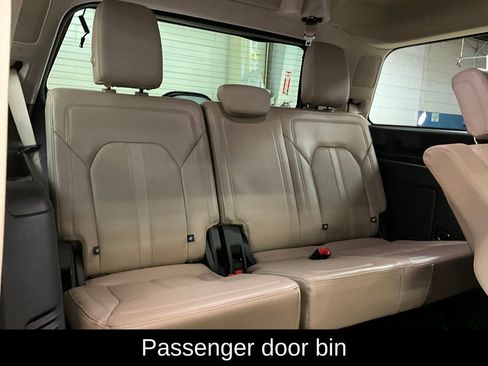 Used 2023 Ford Expedition Limited image 15