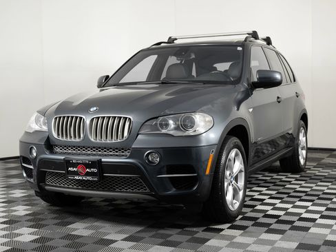 Used 2013 BMW X5 xDrive50i w/ Sport Activity Pkg image 2