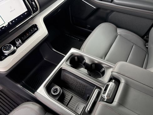 New 2025 Ford Expedition Max Active image 26