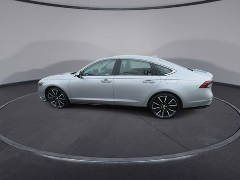 Used 2023 Honda Accord Touring image 5