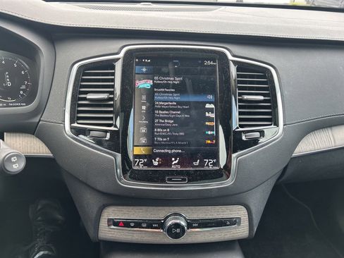 Used 2021 Volvo XC90 T6 Inscription w/ Protection Package Premier image 10