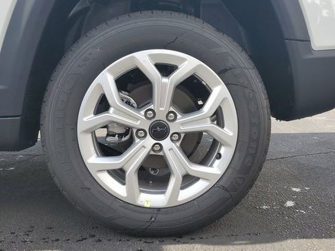 New 2026 Jeep Compass Latitude image 6