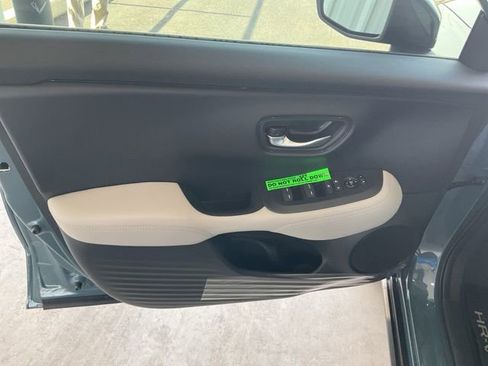 New 2026 Honda HR-V LX image 4