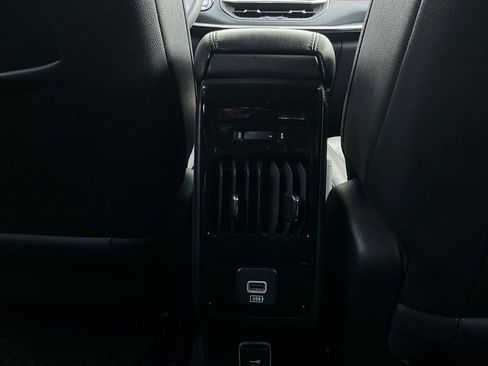 Used 2025 Jeep Compass Trailhawk w/ Trailer Tow Group image 12