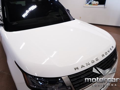Used 2023 Land Rover Range Rover SE AWD/4WD image 13