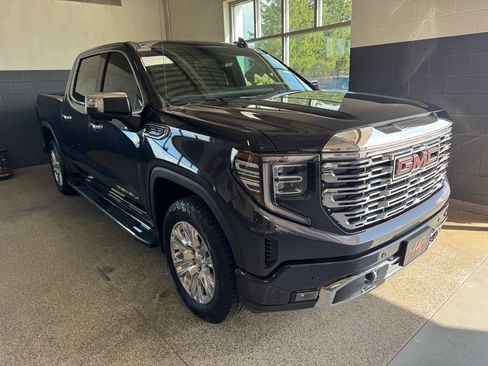Used 2024 GMC Sierra 1500 Denali w/ Technology Package image 3