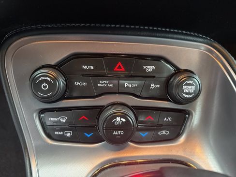 Used 2023 Dodge Challenger GT w/ Plus Package image 27