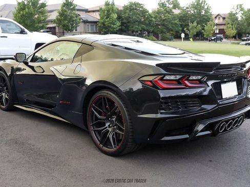 Used 2023 Chevrolet Corvette Z06 RWD image 16