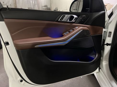 Used 2023 BMW X7 xDrive40i image 14