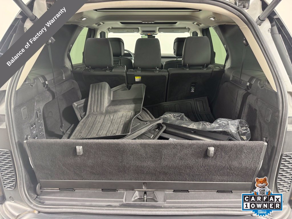 Used 2023 Land Rover Discovery S AWD/4WD image 30