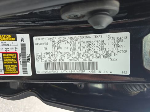 Used 2013 Toyota Tacoma 4x4 Double Cab w/ SR5 Pkg image 37