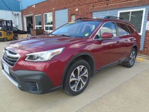 Used 2020 Subaru Outback Limited w/ Popular Package #2 AWD/4WD image 1