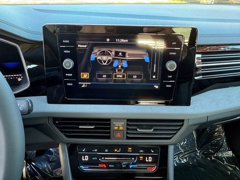 New 2026 Volkswagen Jetta SE image 18