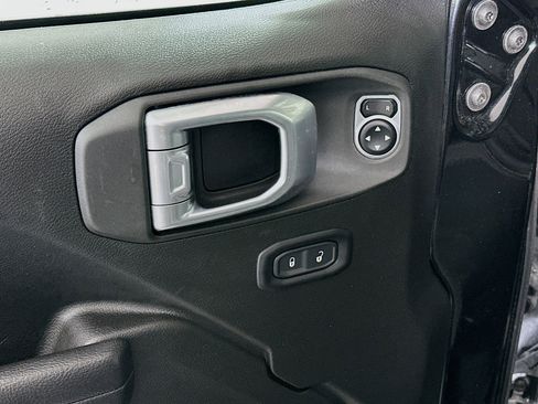 Used 2024 Jeep Wrangler Sport S w/ Convenience Group image 15