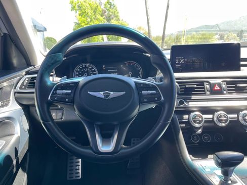 Used 2022 Genesis G70 2.0T w/ Prestige Package RWD image 11
