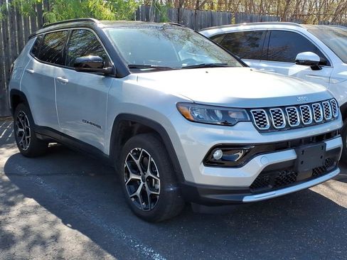 Used 2026 Jeep Compass Limited AWD/4WD image 1