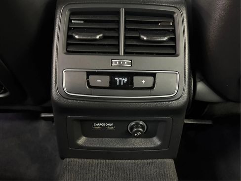 Used 2021 Audi S4 Premium Plus w/ Premium Plus Package image 29