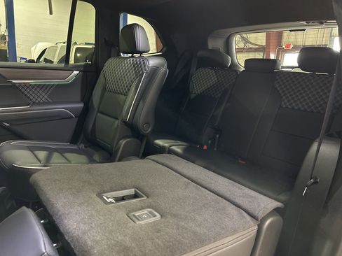 New 2026 GMC Acadia Denali w/ Super Cruise Package image 40