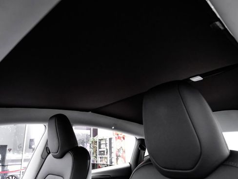 Used 2026 Tesla Model Y 2WD image 29
