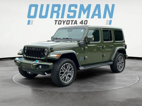 Used 2024 Jeep Wrangler High Altitude AWD/4WD image 3