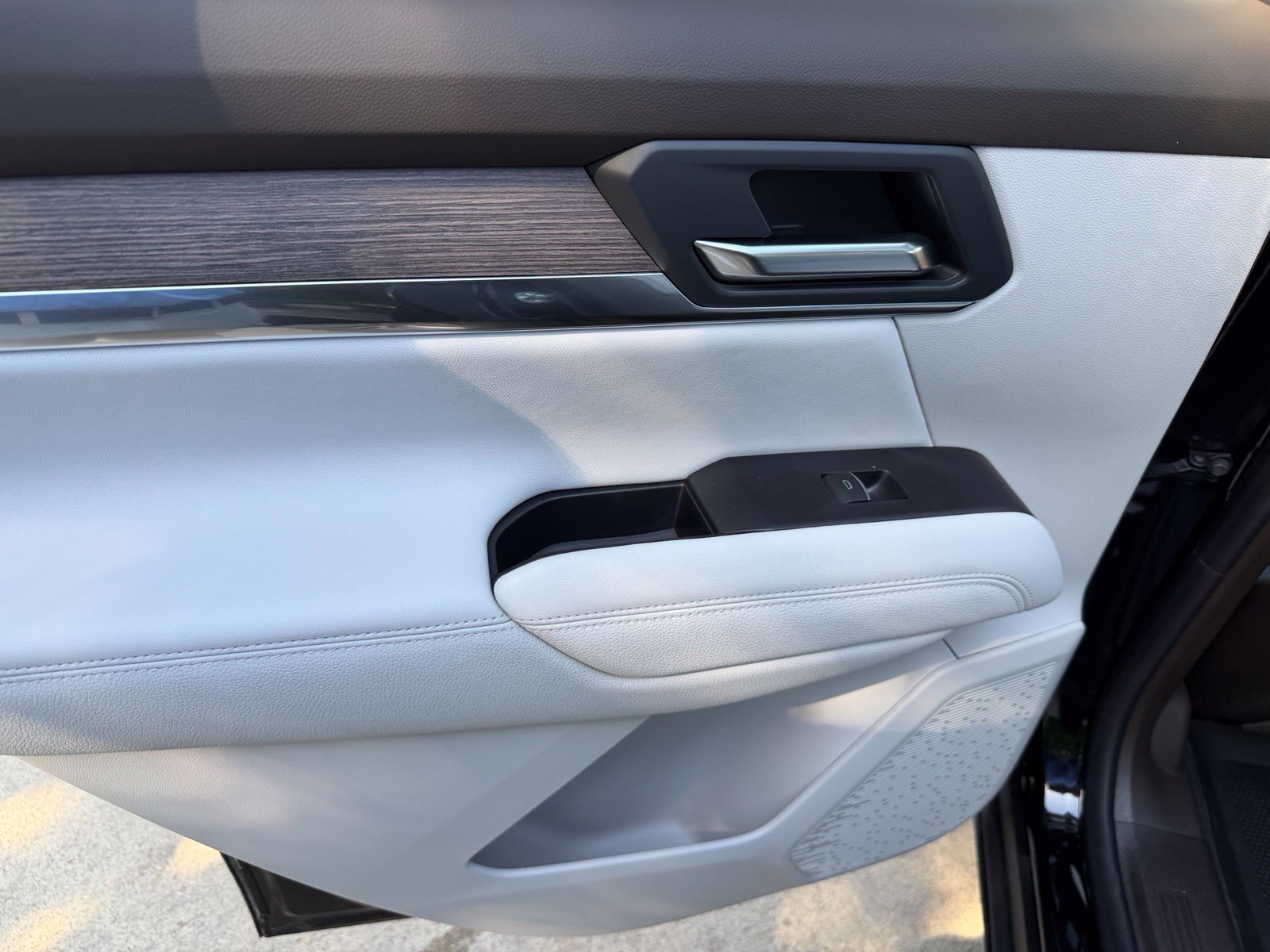 New 2027 GMC Terrain Denali w/ LPO, Floor Liner Package AWD/4WD image 23