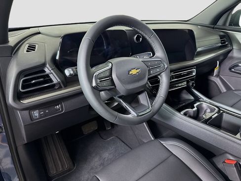 New 2026 Chevrolet Traverse LT FWD image 9