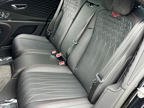 Used 2022 Bentley Flying Spur V8 AWD/4WD image 17