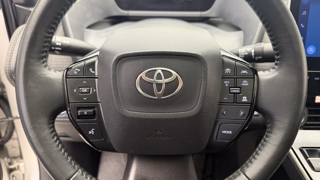 Used 2025 Toyota bZ4X FWD w/ Weather Package image 20