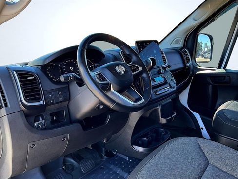 Used 2024 RAM ProMaster 2500 w/ Swivel Seat Group image 14