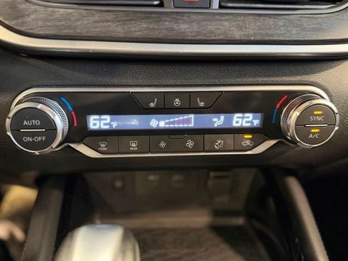 Used 2023 Nissan Altima 2.5 SL AWD/4WD image 33