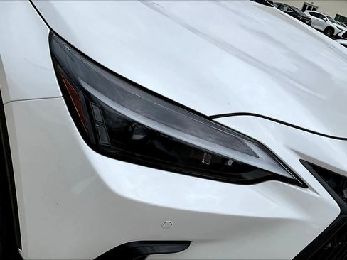 Used 2025 Lexus NX 250 FWD w/ Accessory Package (Z2) image 25