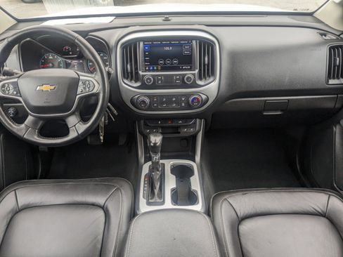 Used 2022 Chevrolet Colorado LT w/ Luxury Package image 15