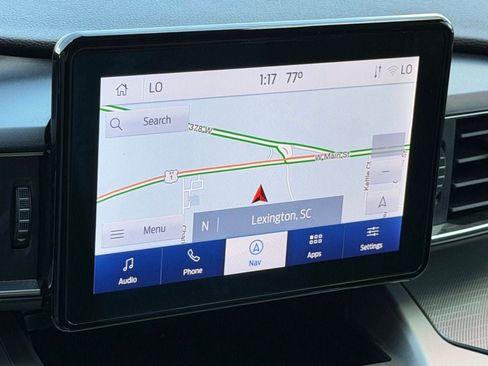 Used 2022 Ford Explorer XLT w/ Equipment Group 202A image 17