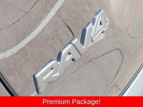 Used 2025 Toyota RAV4 XLE Premium FWD image 18