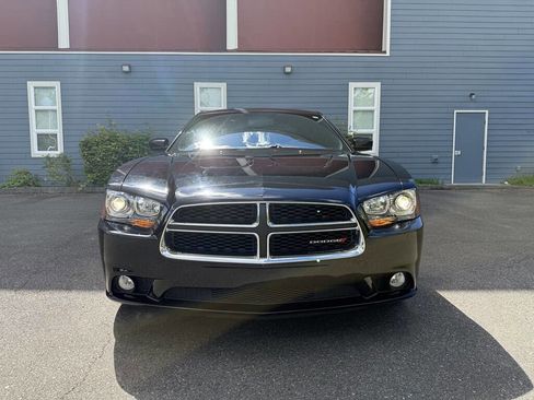 Used 2013 Dodge Charger R/T w/ Wheels & Tunes Group RWD image 10