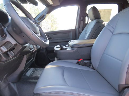 New 2026 RAM 5500 Tradesman w/ Chrome Appearance Group image 16