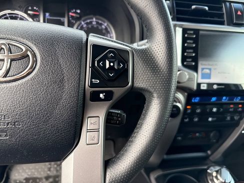 Used 2021 Toyota 4Runner Limited image 15