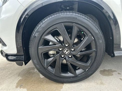 Used 2021 Honda HR-V Sport image 19