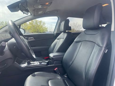 Used 2023 Kia Sportage EX FWD image 18
