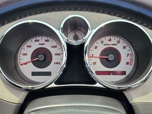 Used 2007 Pontiac Solstice Convertible w/ Premium Package RWD image 32
