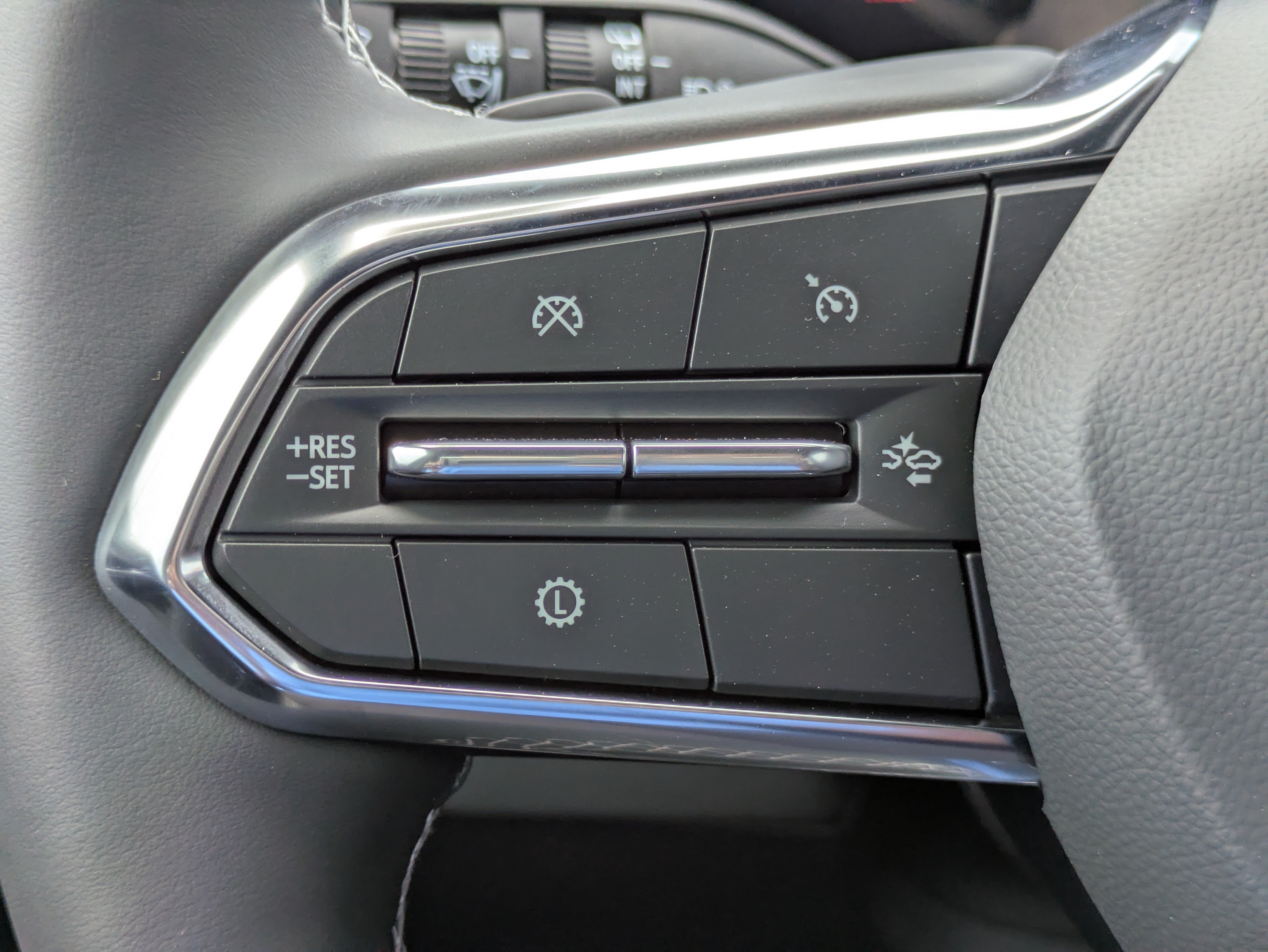 New 2026 Chevrolet Traverse LT FWD image 18
