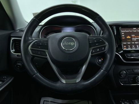 Used 2019 Jeep Cherokee Overland w/ Technology Group image 20