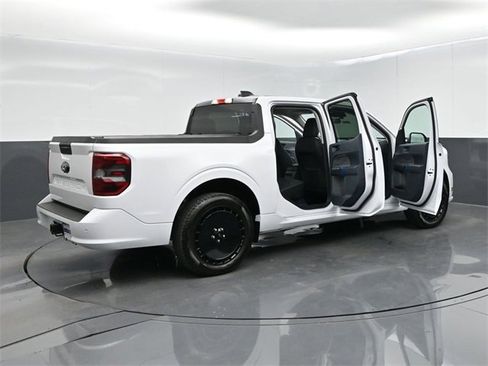 Used 2025 Ford Maverick Lobo image 70