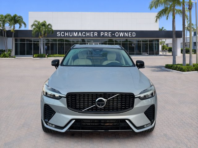 Used 2024 Volvo XC60 B5 Ultimate AWD/4WD image 2