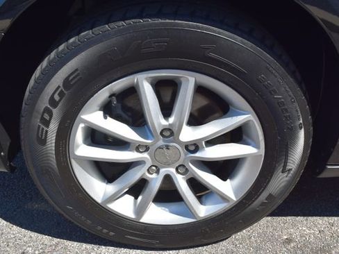 Used 2019 Dodge Grand Caravan SXT FWD image 48