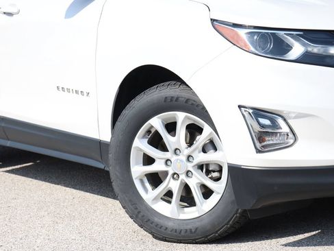 Used 2019 Chevrolet Equinox LT FWD image 3