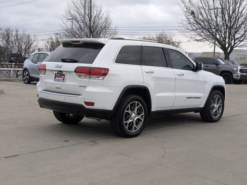 Used 2022 Jeep Grand Cherokee Limited image 6