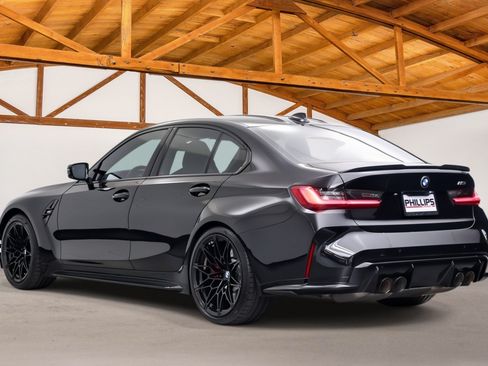 Used 2022 BMW M3 w/ Executive Package RWD image 3