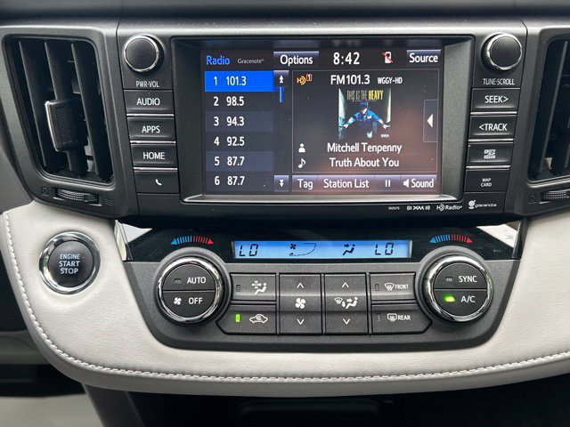 Used 2017 Toyota RAV4 XLE AWD/4WD image 56