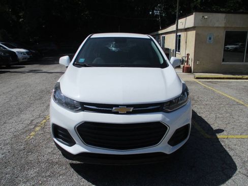 Used 2020 Chevrolet Trax LS AWD/4WD image 11